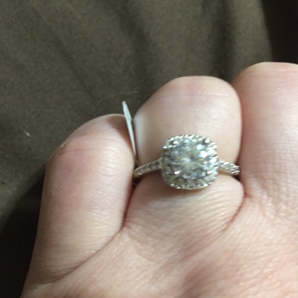 $15 Sale!  925 Sterling Silver Halo CZ Sizes 5-9 - Picture 7 of 8